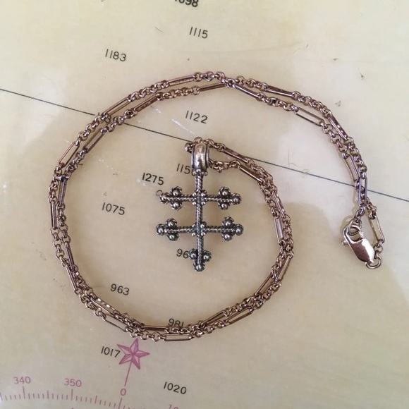 Vintage Byzantine Gold Cross Necklace - Picture 3 of 3